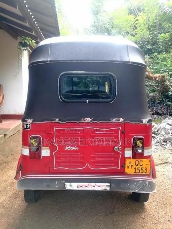 Bajaj RE 2005