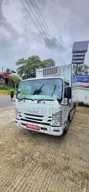 Isuzu Elf Freezer truck 14.5ft 2021