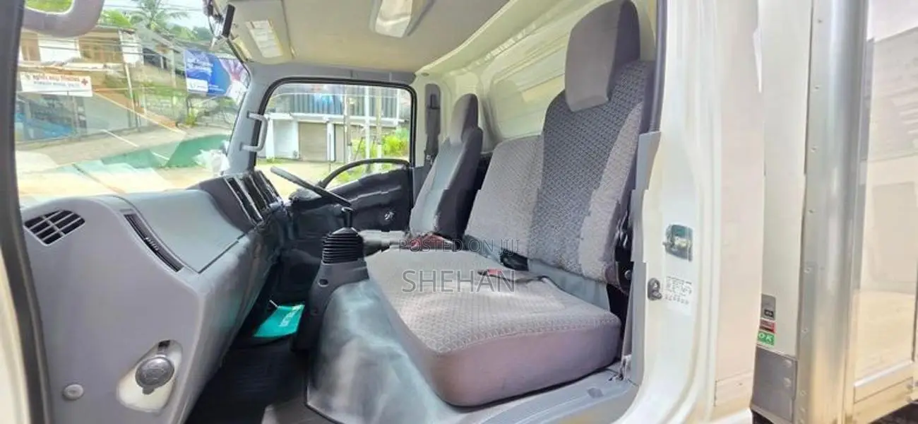 Isuzu Elf Freezer Truck 14.5ft 2018