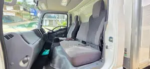 Isuzu Elf Freezer Truck 14.5ft 2018