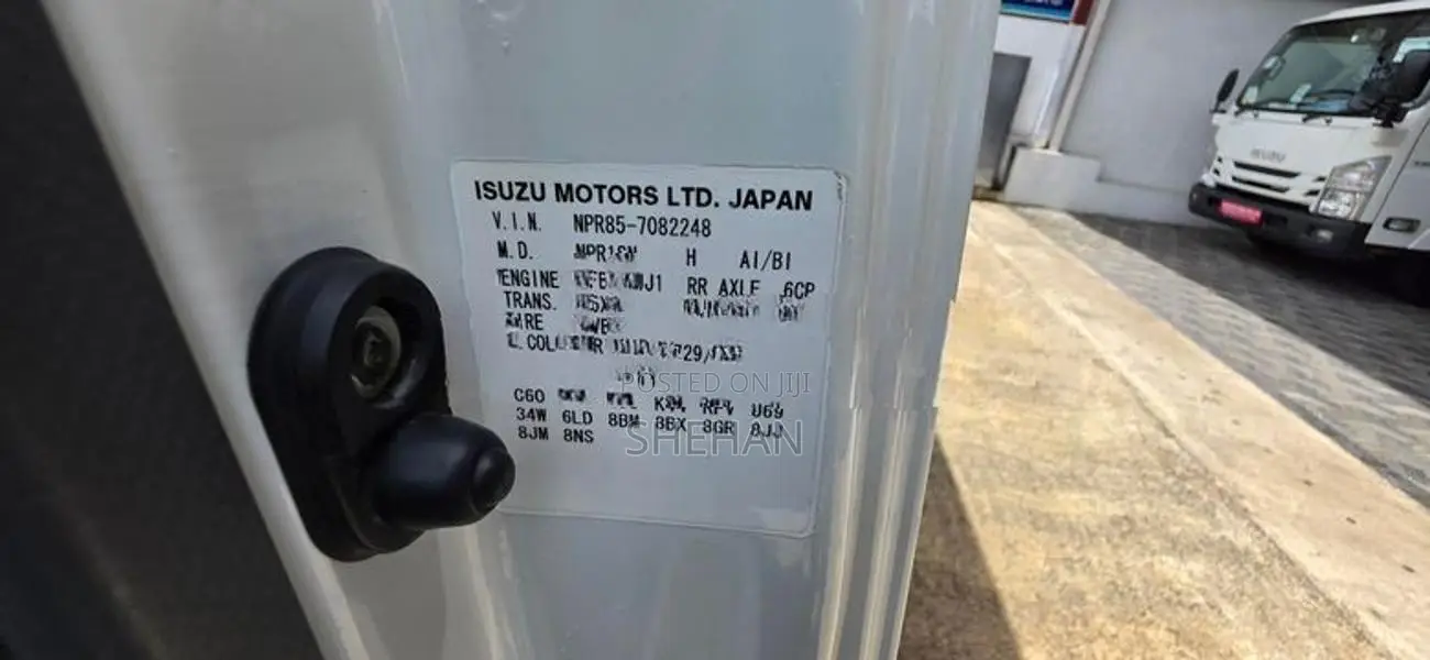 Isuzu Elf Freezer Truck 14.5ft 2018