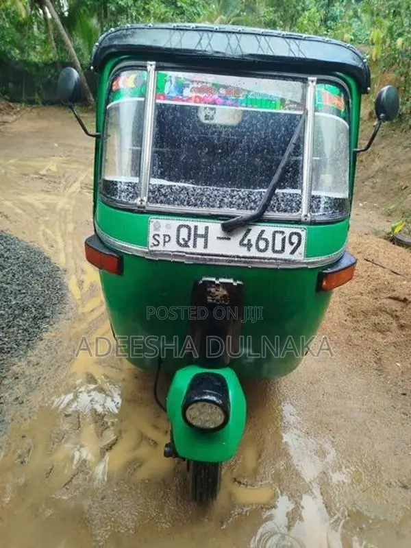 Bajaj RE 2006