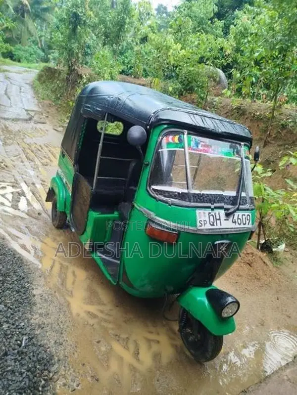 Bajaj RE 2006
