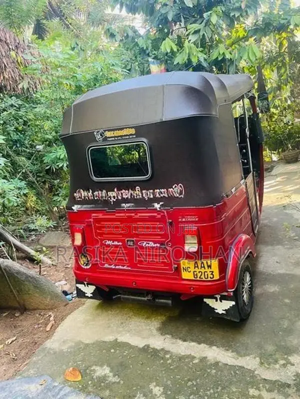Bajaj RE Three Wheeler 2014