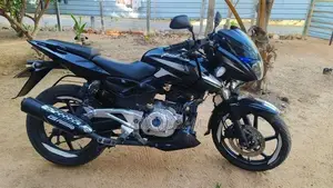 Bajaj Pulsar 180 2017
