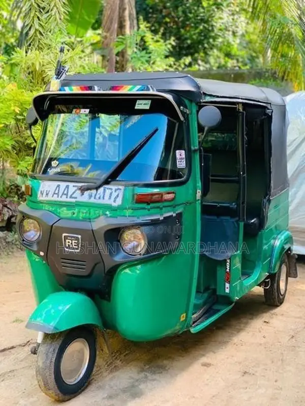 Bajaj RE Three Wheeler 2015