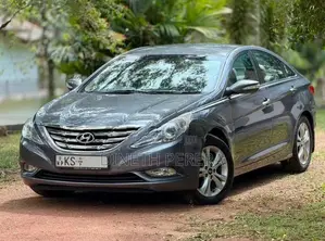 Hyundai Sonata 2012