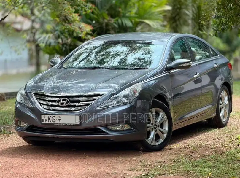 Hyundai Sonata 2012