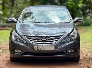 Hyundai Sonata 2012