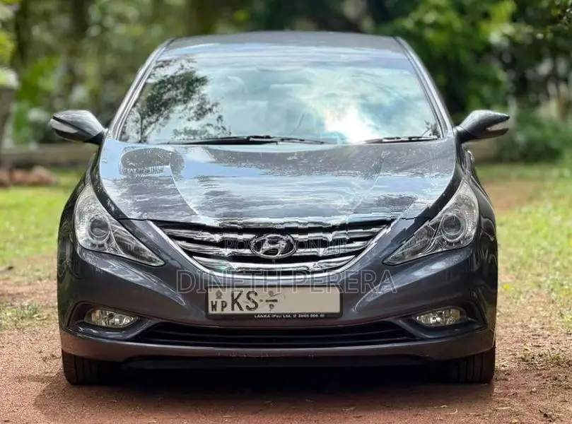 Hyundai Sonata 2012