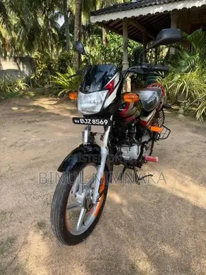 Bajaj CT100 ES 2025