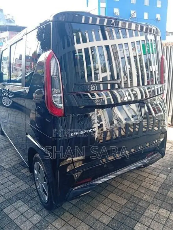 Mitsubishi eK Space X 2024