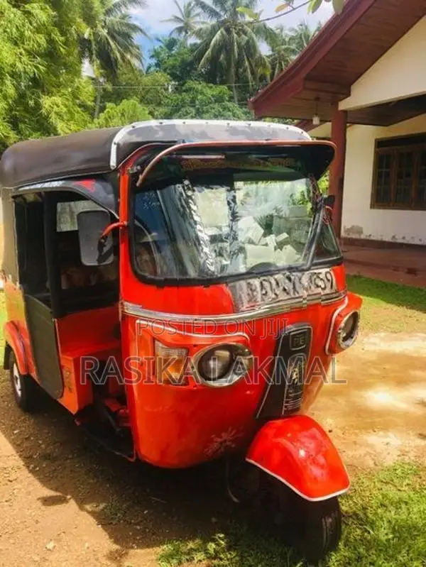 Bajaj RE 4 Stroke 2011