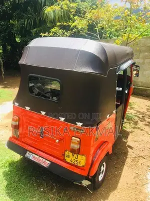 Bajaj RE 4 Stroke 2011