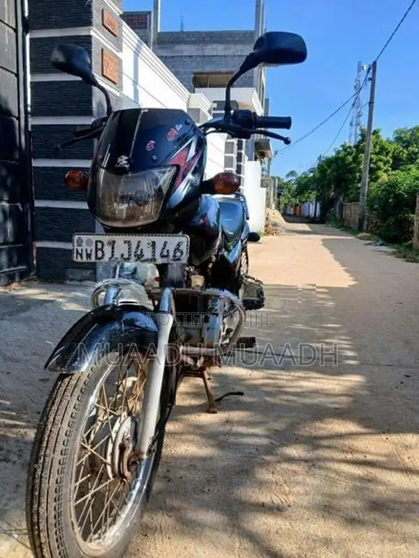 Bajaj CT100 2019