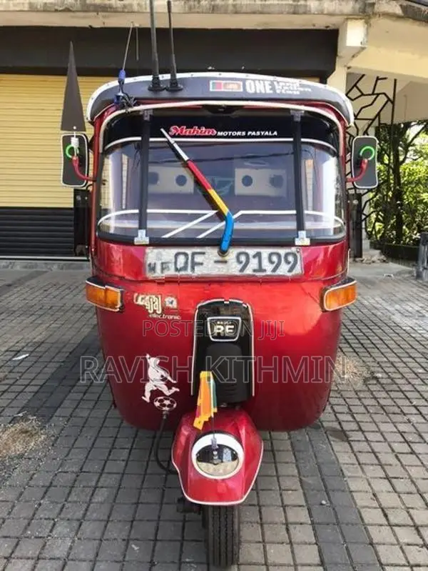 Bajaj RE 2006