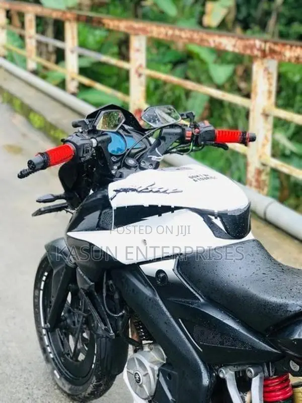 Bajaj Pulsar NS160 2018