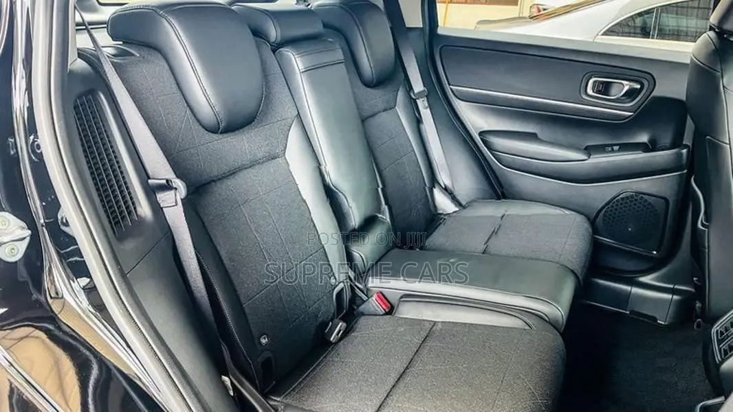 Honda Vezel Z PKG HYBRID 2024
