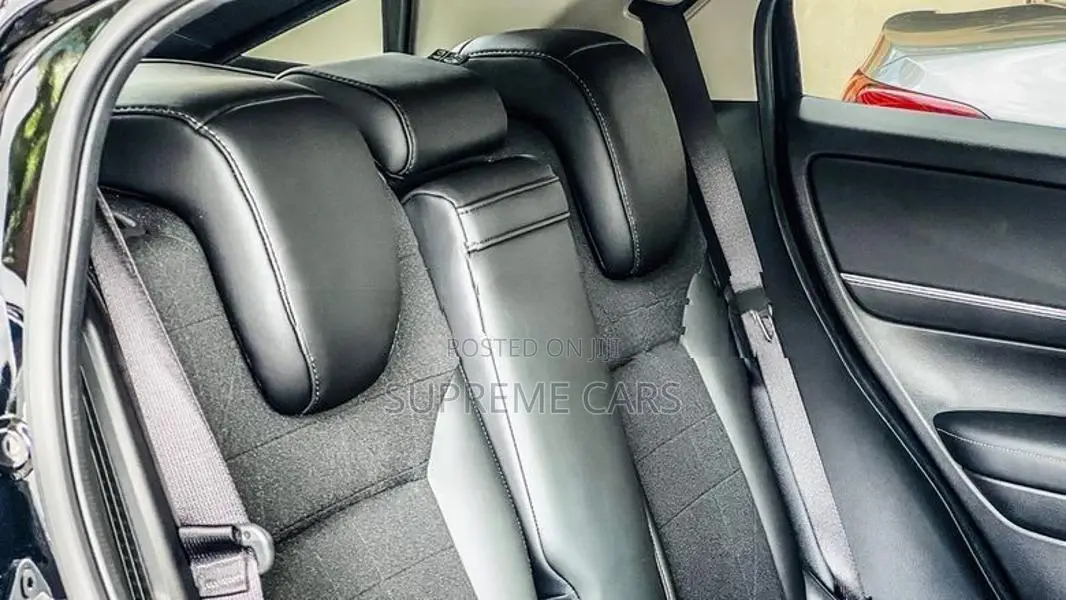 Honda Vezel Z PKG HYBRID 2024