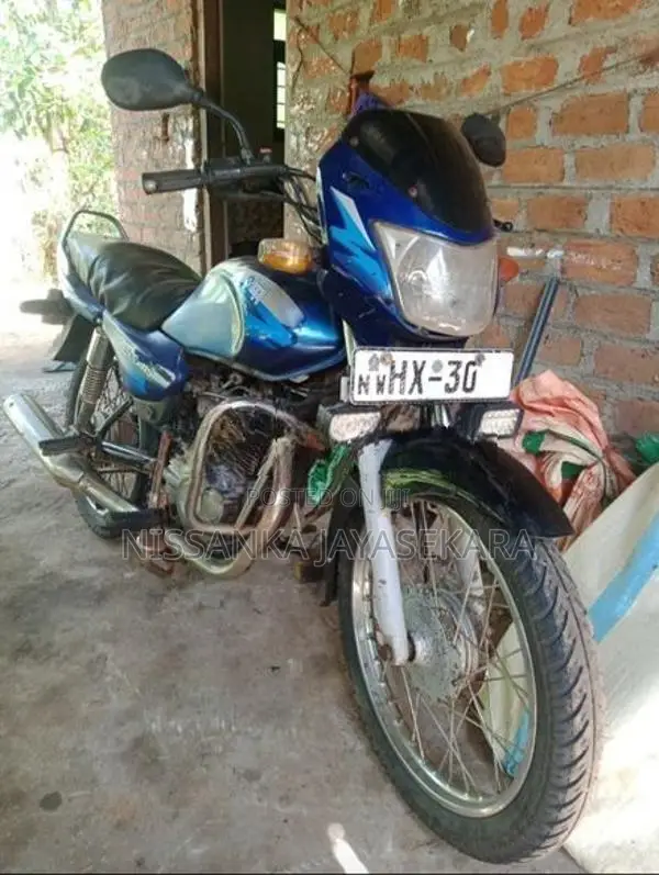 Bajaj Caliber 2004