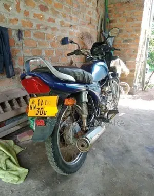 Bajaj Caliber 2004
