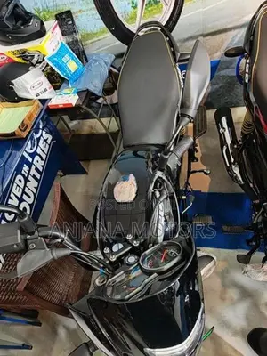 Bajaj Platina 100 2026