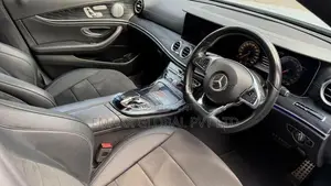 Mercedes Benz E350 Premium Plus 2017