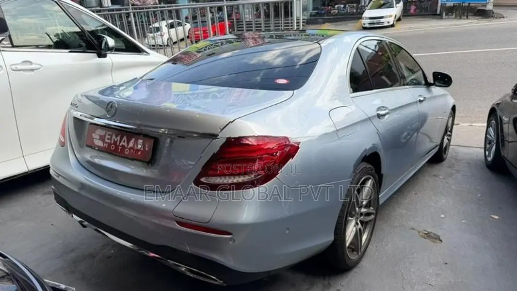 Mercedes Benz E350 Premium Plus 2017