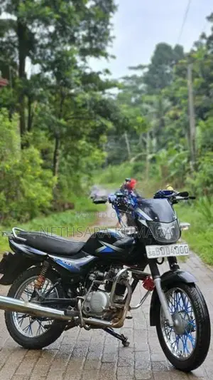 Bajaj CT100 2016