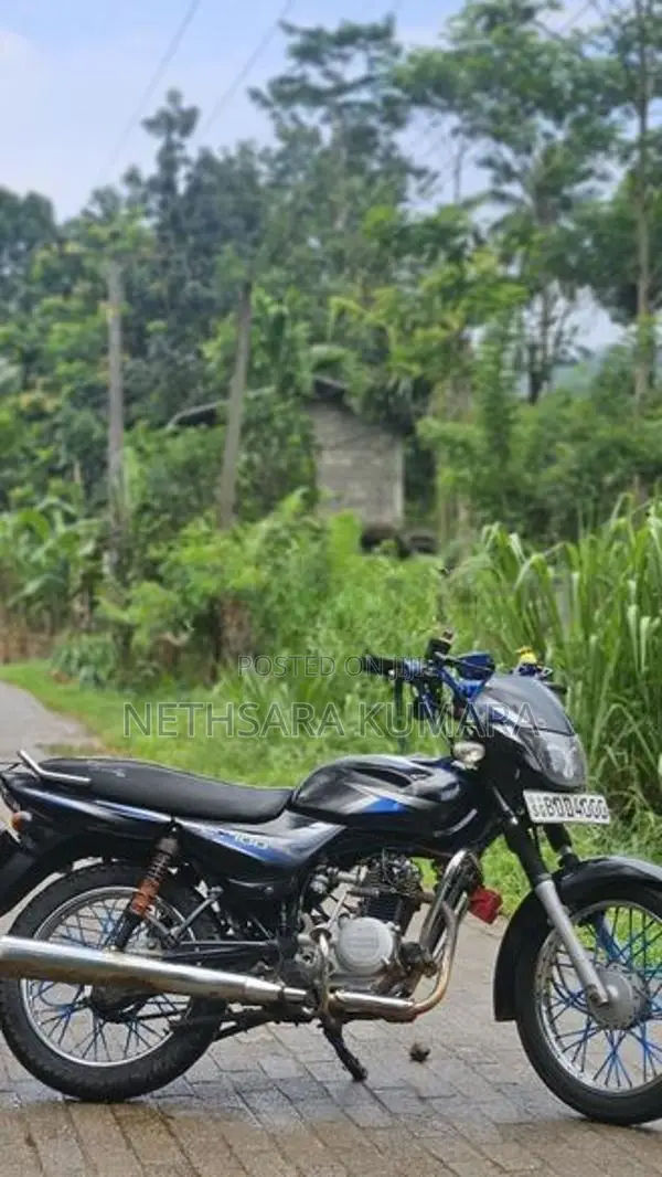 Bajaj CT100 2016