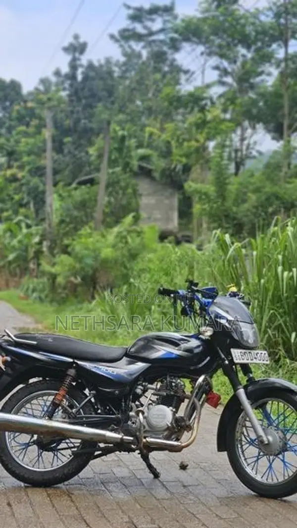 Bajaj CT100 2016