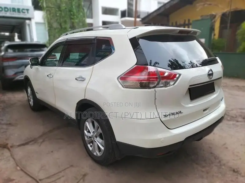 Nissan X-Trail 2015