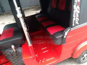 Bajaj RE 205 2011 Three Wheel (Used)