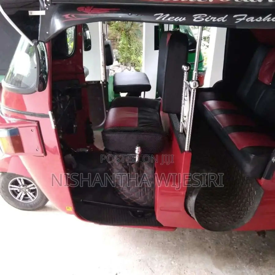 Bajaj RE 205 2011 Three Wheel (Used)