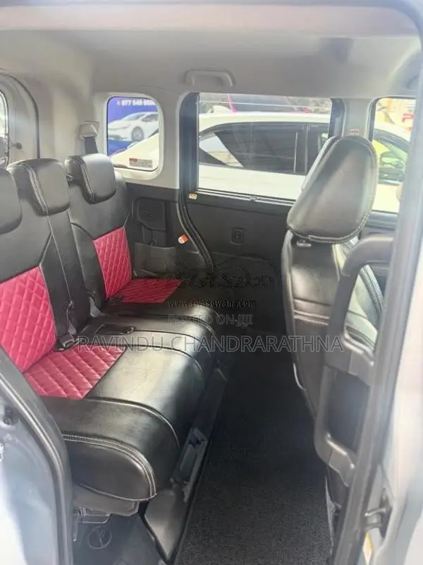 Toyota Roomy 2023 Crew Cab (Used)