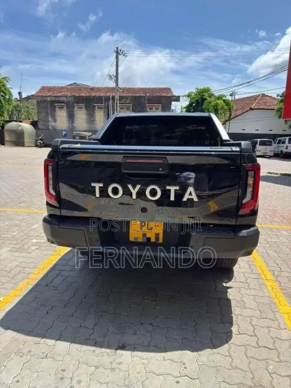 Toyota Hilux Travo Plus 2026 Pickup (Used)