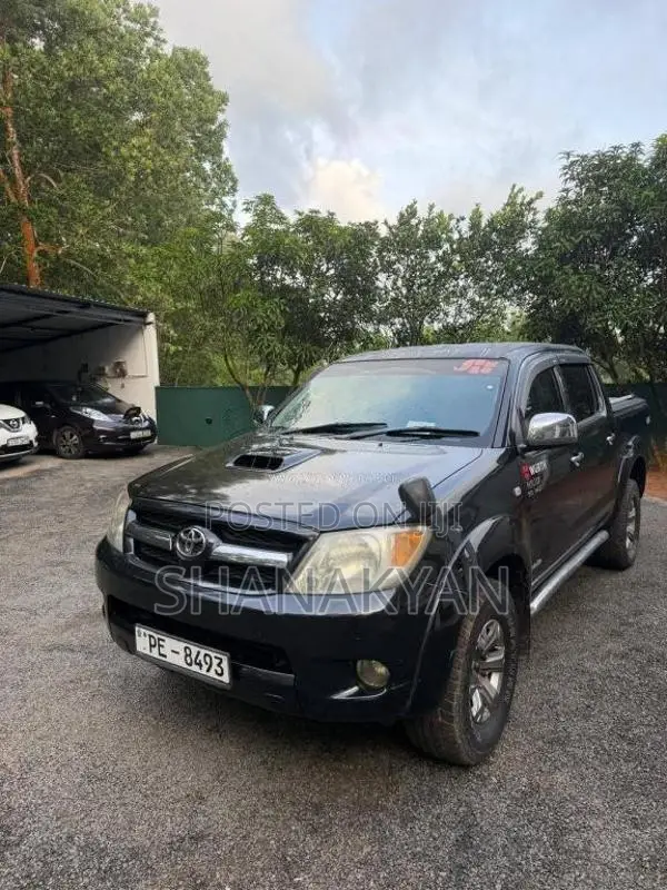 Toyota Hilux 2008 Pickup (Used)