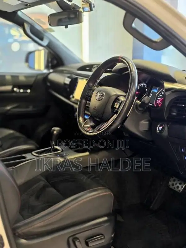 Toyota Hilux GR 2022 Pickup (Used)