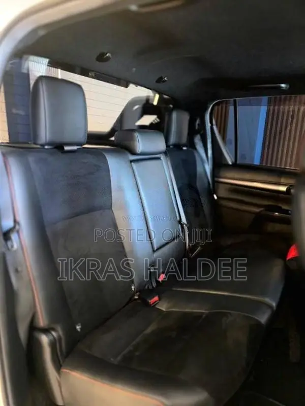 Toyota Hilux GR 2022 Pickup (Used)