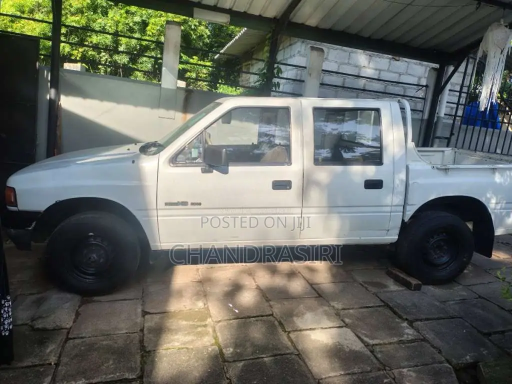 Isuzu Kb2300 1989 Pickup (Used)
