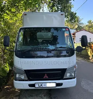 Mitsubishi Canter 10.5 Full Body 2013 Lorry (Used)