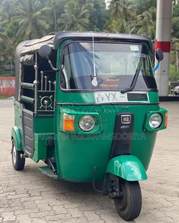 Bajaj 4 Stroke 2012 Three Wheel (Used)