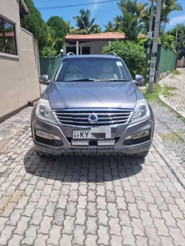 SsangYong Rexton W 2014 SUV (Used)