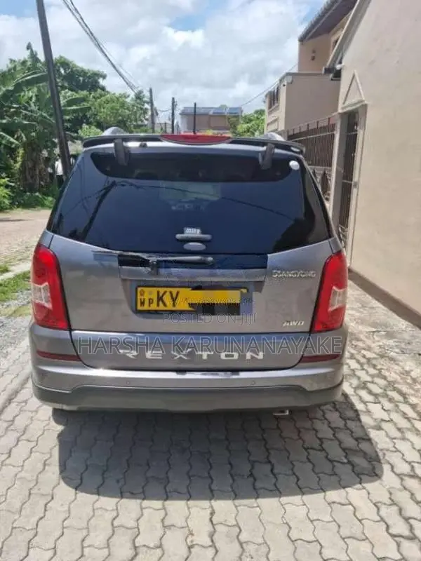 SsangYong Rexton W 2014 SUV (Used)