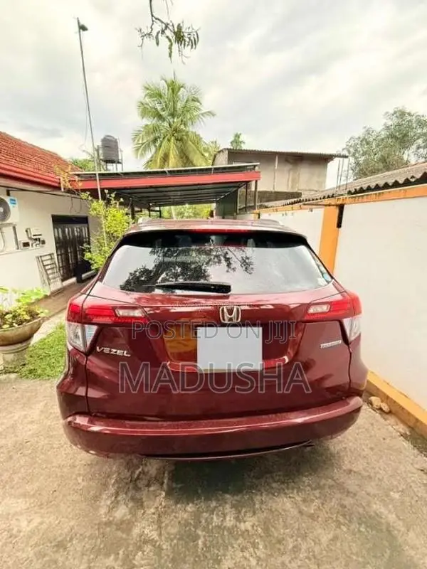 Honda Vezel 2015 SUV (Used)