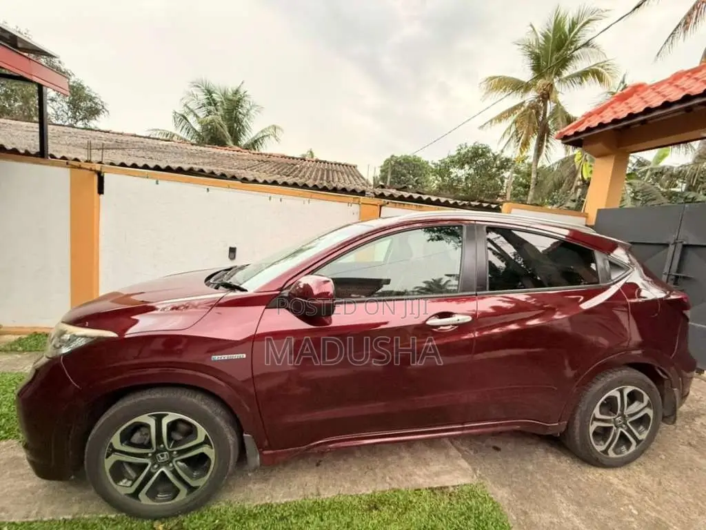 Honda Vezel 2015 SUV (Used)