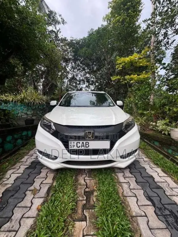 Honda Vezel 2014 SUV (Used)