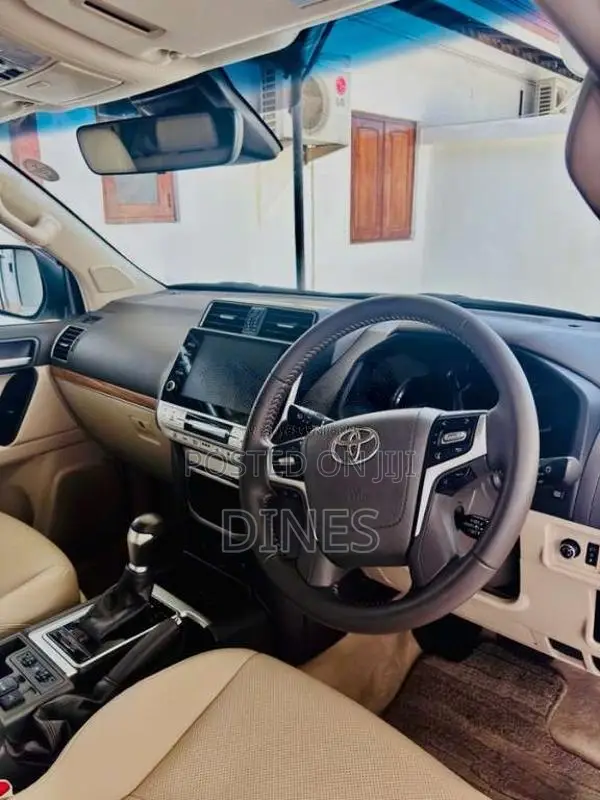 Toyota Prado 2023 SUV (Used)
