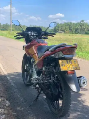 Hero-Honda CBZ 2011 Motorbike (Used)