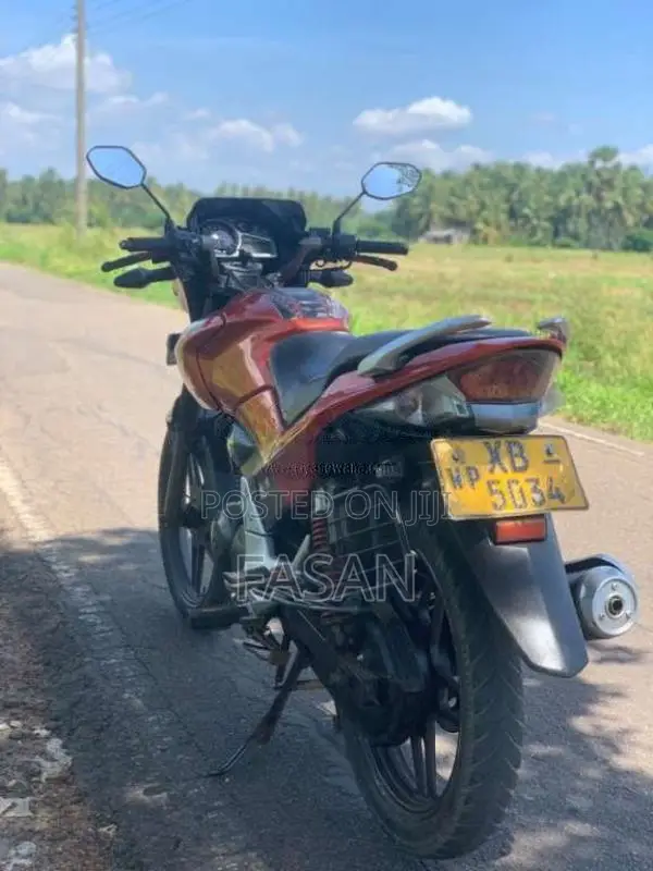 Hero-Honda CBZ 2011 Motorbike (Used)